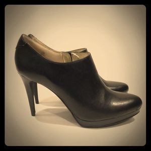 Women’s Worthington Black High Heel Booties Sz 7.5